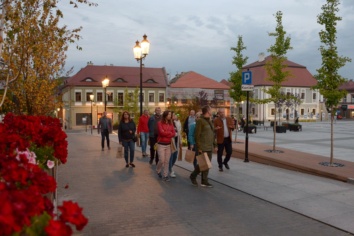 Przedstawiciele zespołów ds. rewitalizacji w Urzędach Marszałkowskich oraz Ministerstwa Funduszy i Polityki Regionalnej z wizytą studyjną w Bochni