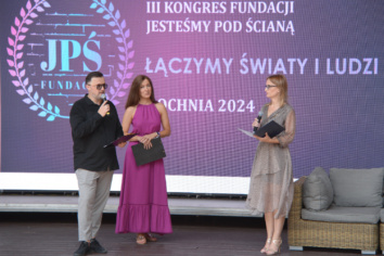 Rozpoczął się III Kongres Fundacji Jesteśmy pod ścianą