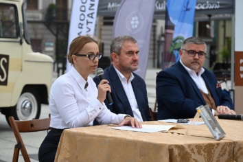 Narodowe Czytanie w&nbsp;Bochni. „Dziady” Adama Mickiewicza zabrzmiały na&nbsp;bocheńskim Rynku