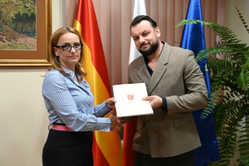 Podpisano umowę na&nbsp;modernizację boiska przy ul.&nbsp;Św. Marka