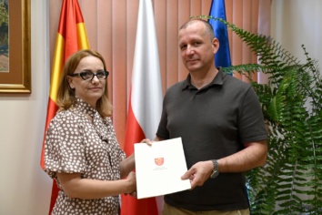 Podpisano umowę na&nbsp;wyposażenie zaplecza gastronomicznego w&nbsp;nowym budynku usług społecznych na&nbsp;Osiedlu Niepodległości