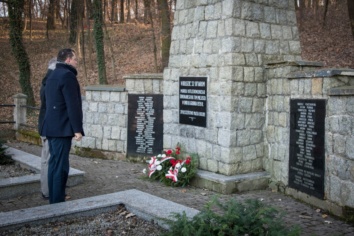 Oddali hołd ofiarom z 18 grudnia 1939 roku