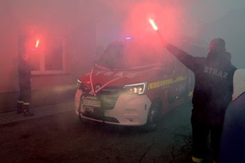 OSP Kolanów z nowym samochodem ratowniczo-gaśniczym