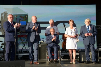 Dni Bochni 2022: wręczono odznaczenia osobom zasłużonym w działalności społecznej i zawodowej
